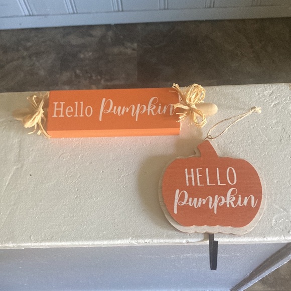 NWT- Set of Hello Pumpkin Decorations- Wood Rolling Pin Sign & Wall Hanger Hook - Picture 7 of 16